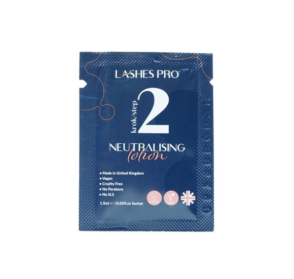 Lash lifting Neutralising lotion Krok 2